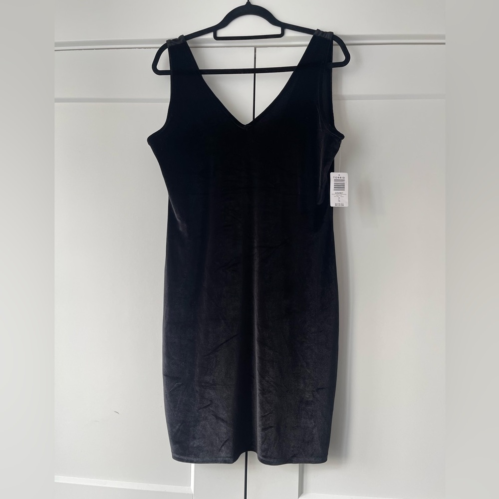 Torrid Black Velvet Bow Back Mini Dress NWT Size 0 (L/12)